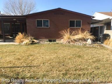 Main picture of 707 N 970 W