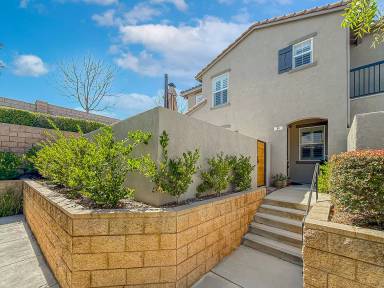 Main picture of 34 Secret Hollow Ln