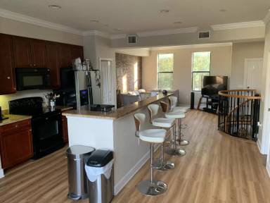 Main picture of 556 Copley Ln