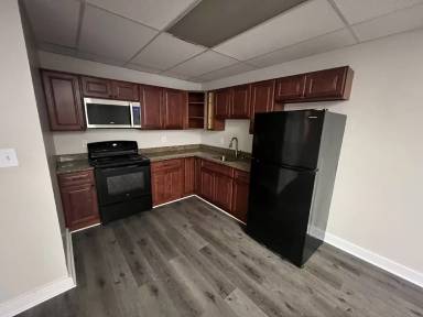 Main picture of 1102 E 4th St