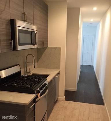 Main picture of 328 East 78th St