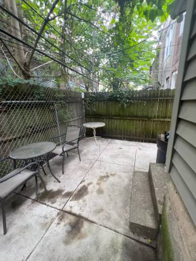Main picture of 2063 Albright St