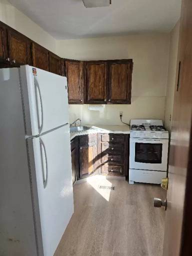 Main picture of 168 Tinkham St