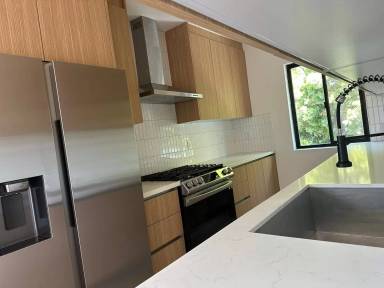 Main picture of 950 Havenhurst Dr