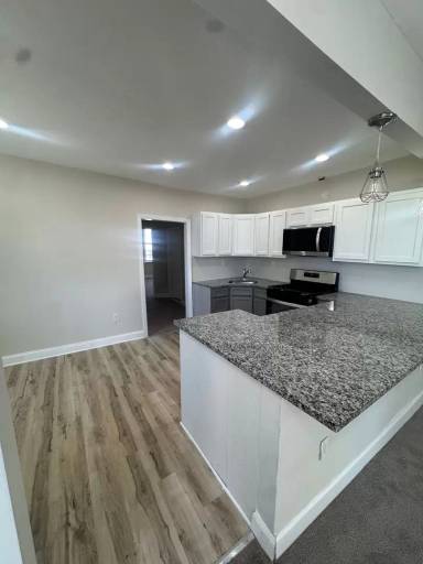 Main picture of 2012 Russell Ave