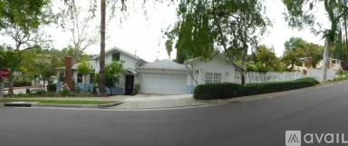 Main picture of 2001 Hill Dr