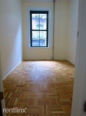Main picture of 980 5th Ave