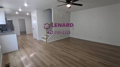 Main picture of 2703 W Olive St