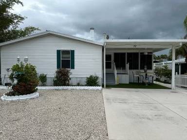 Main picture of 32 Sonderhen Dr