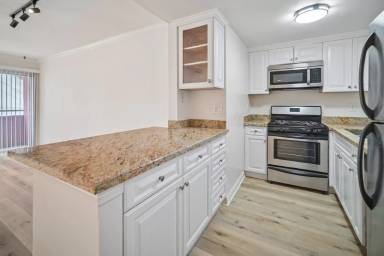 Main picture of 1939 Tamarind Ave