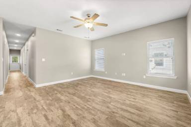 Main picture of 106 N K St