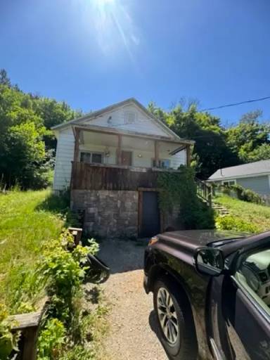 Main picture of 817 W Park Ave