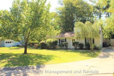 Main picture of 705 Terrace Ct