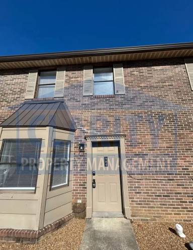 Main picture of 906 Valley Head Rd NW