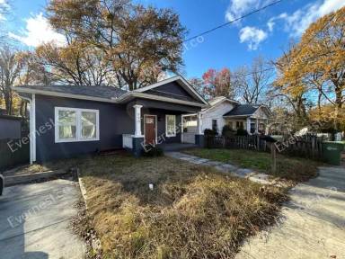 Main picture of 998 Mayson Turner Rd NW
