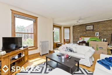 Main picture of 930 W Barry Ave