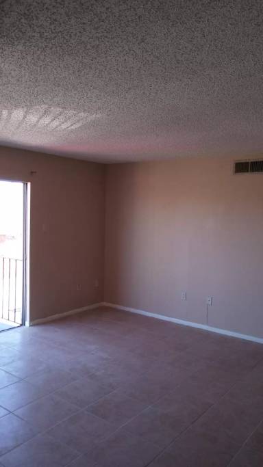 Main picture of 4416 Laplace St