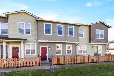 Main picture of 13157 175th Ave E Apartments