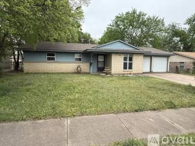 Main picture of 312 E Fuller Dr
