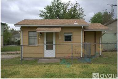 Main picture of 216 1/2 S Toledo Ave