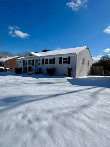 Main picture of 304 Nancy Dr