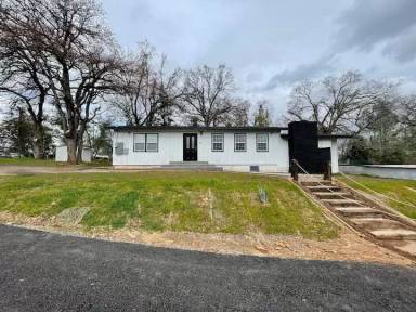 Main picture of 6613 Stoney Dr