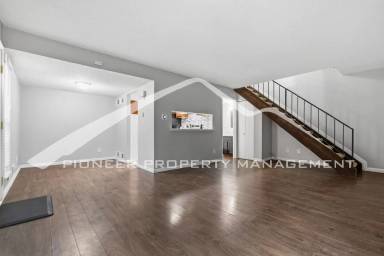 Main picture of Raintree East Apartments
