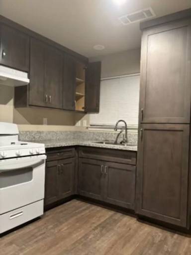 Main picture of 717 Faller Ave