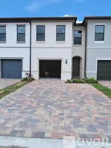 Main picture of 4840 Lake Worth Rd
