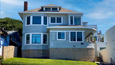 Main picture of 2131 Albatross St