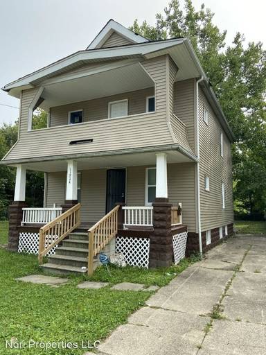 Main picture of 11924 Parkview Ave