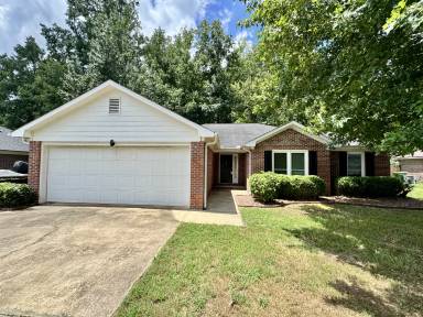 Main picture of 7305 Stone Creek Ln
