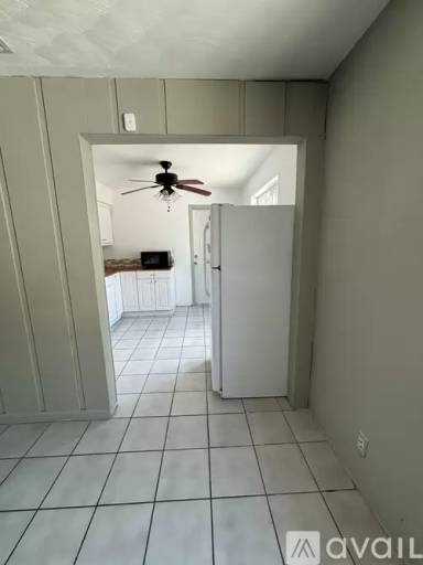 Main picture of 6420 Oak St