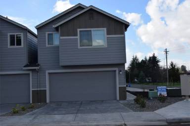 Main picture of 5923 NE 71st Ct