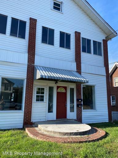 Main picture of 702 Montrose Ave SE