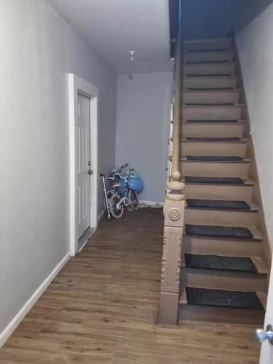 Main picture of 84 Carson Ave