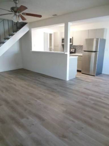 Main picture of 110 E Tiffany Dr