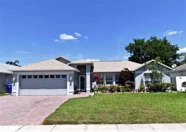 Main picture of 2374 Queenswood Cir