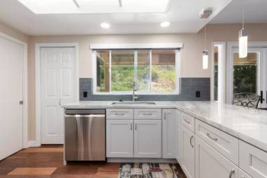 Main picture of 3610 Mary Ln