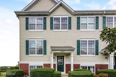 Main picture of 1677 W Turtle Creek Ln