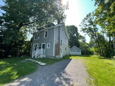Main picture of 2556 Van Vranken Ave