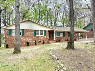 Main picture of 720 Clarion Dr