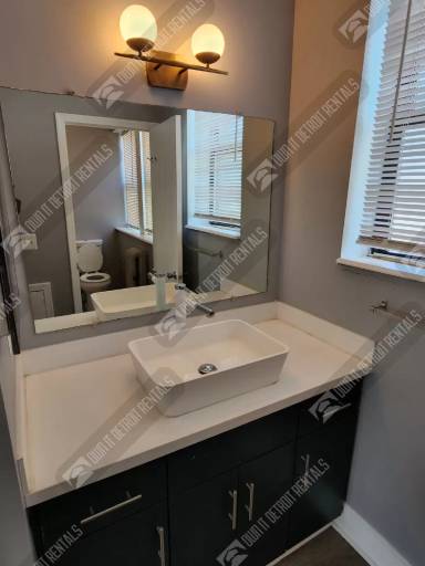 Main picture of 7740 3rd St