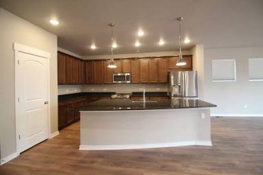 Main picture of 5267 Honeycomb Ave