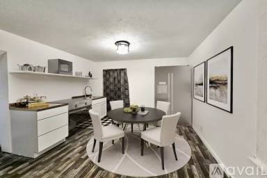 Main picture of 474 W 3rd St
