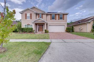 Main picture of 2255 Waukegan Dr