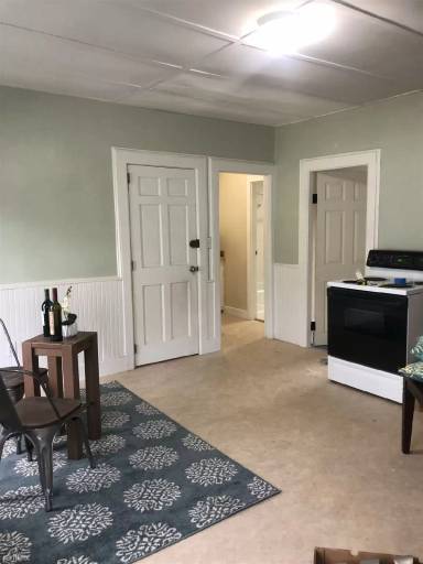 Main picture of 27 Grant St