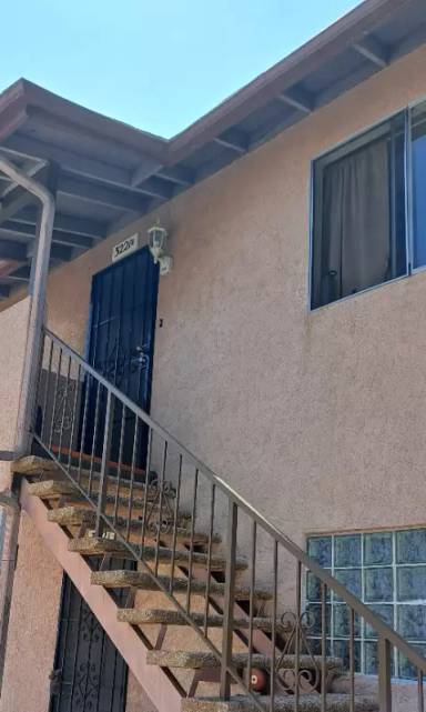 Main picture of 3221 1/2 Andrita St