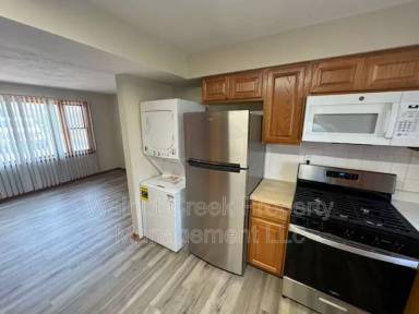 Main picture of 780 Oberlin Elyria Rd