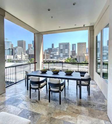 Main picture of 1398 Midtown Area